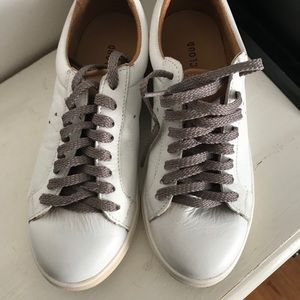 Musse & Cloud sneaks